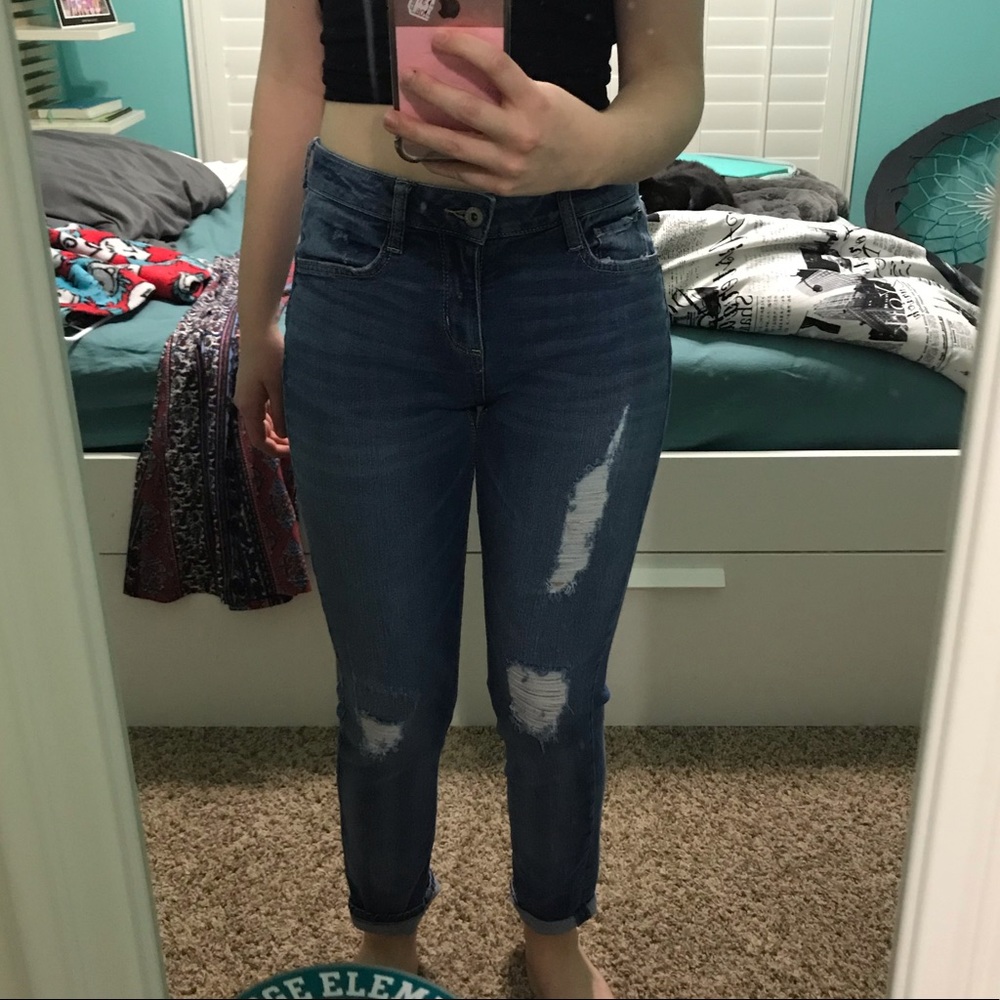 Distressed boyfriend jeans